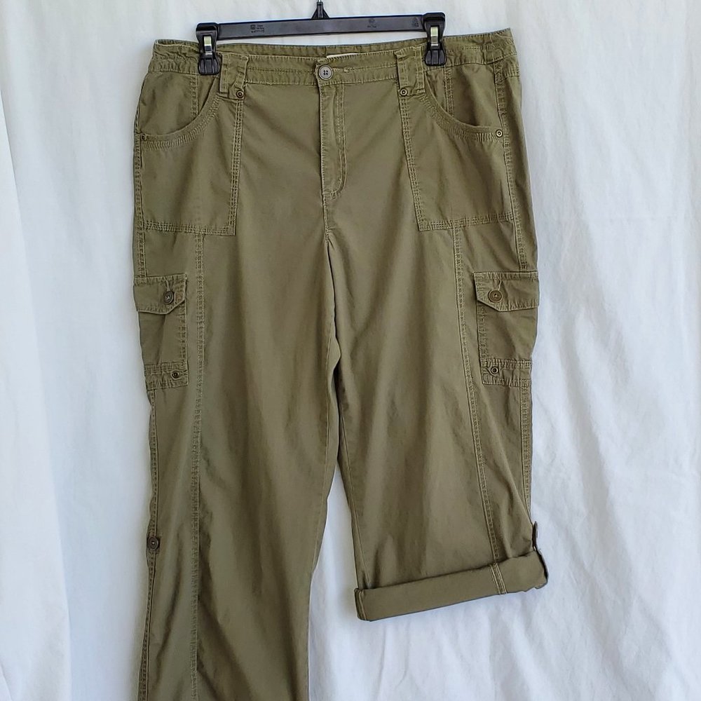 14 Petite Madison Pants & Roll up Capris Women's